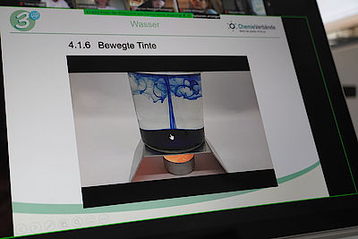 virtuelle Weiterbildung für Chemiekisten